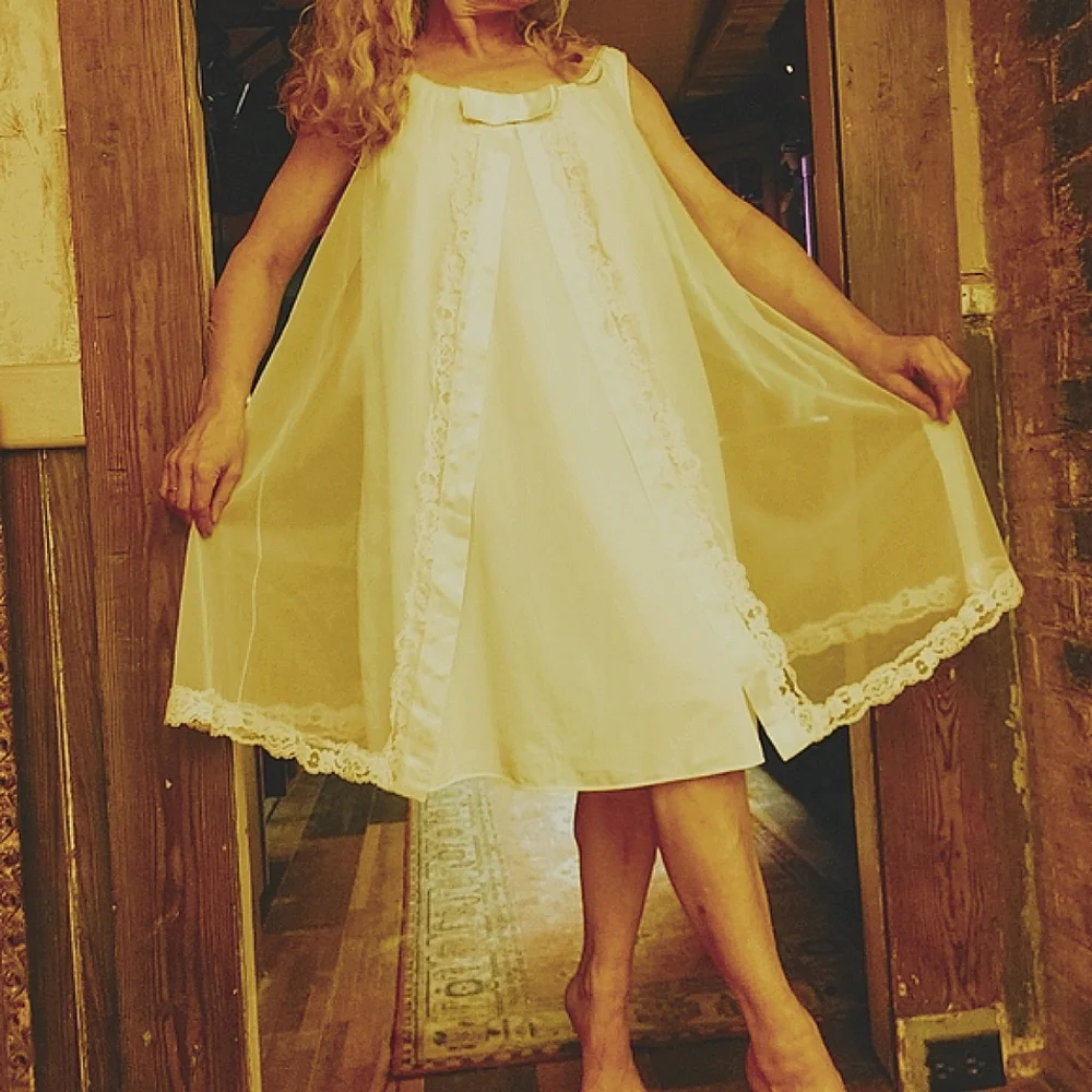 1950s fluffy old vintage rag! Gorgeous